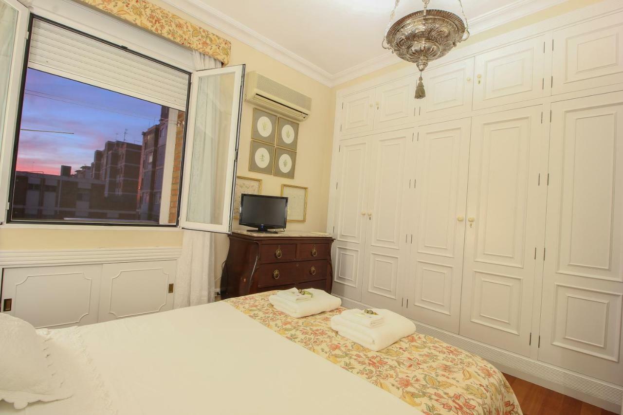 Apartamento La Feria Seville Exterior photo