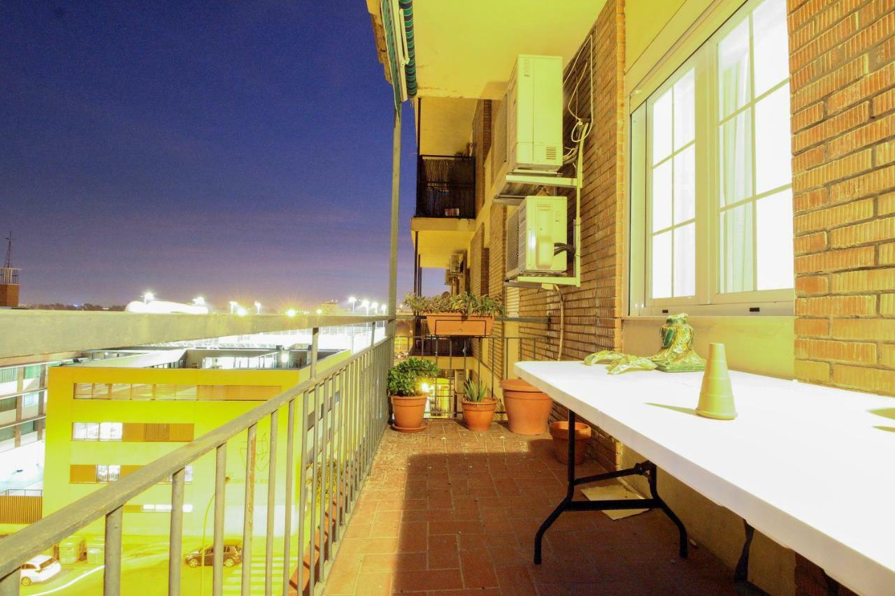 Apartamento La Feria Seville Exterior photo