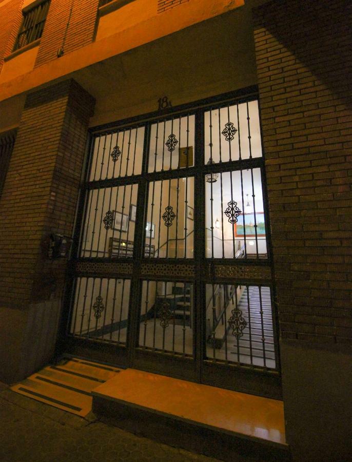 Apartamento La Feria Seville Exterior photo