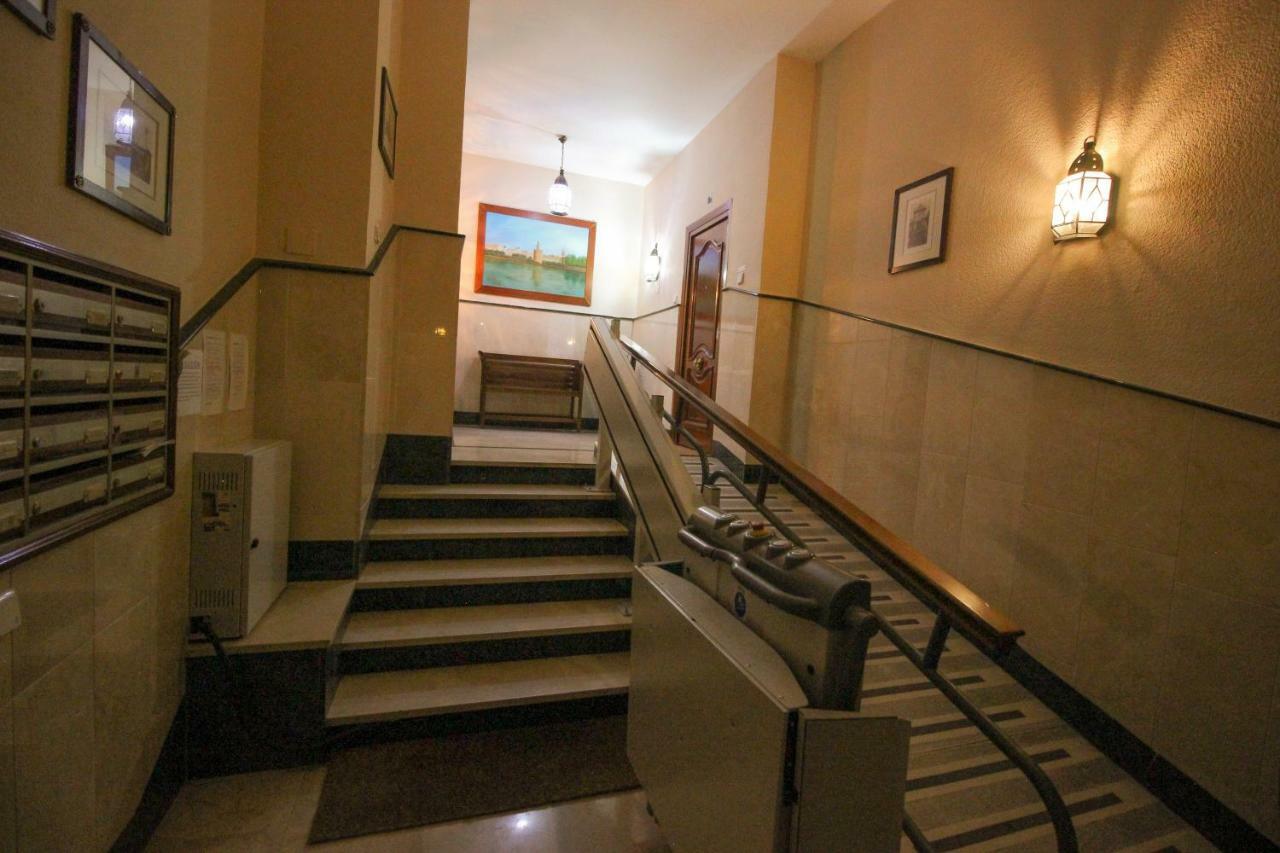 Apartamento La Feria Seville Exterior photo